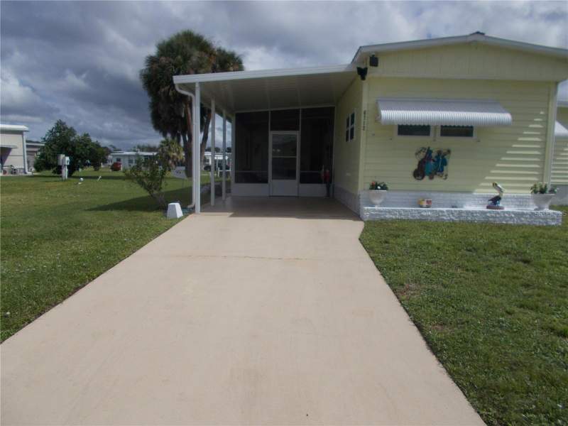 2 bedroom Mobile Home at 6712 Sage Lane, Holiday Park, North Port — photo 3