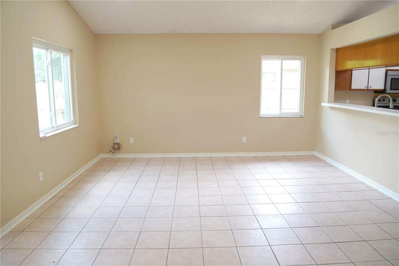 3 bedroom Single Family Residence at 4304 Barret Avenue, Walden Lake Unit 30 Ph 1 SE, Plant City — photo 4