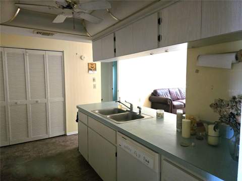 10641 Timber Lane, Port Richey FL - photo 9 of 41