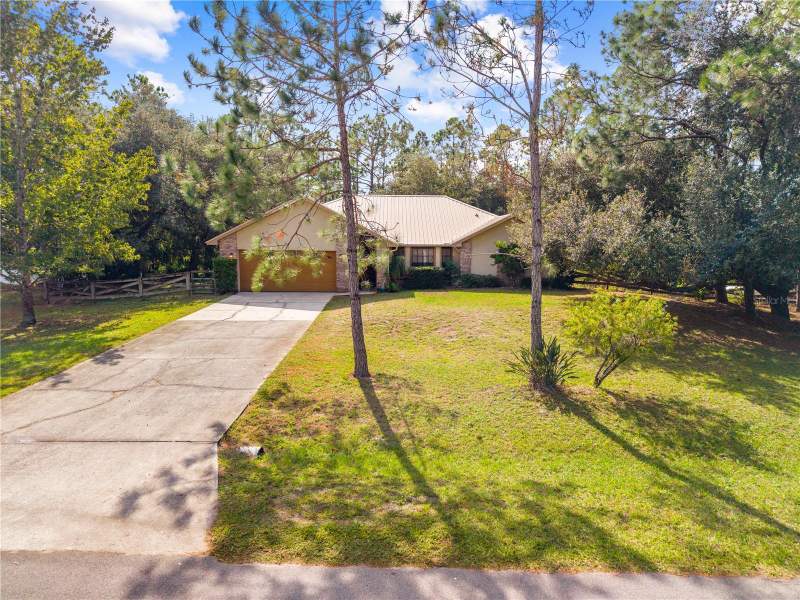 4 bedroom Single Family Residence at 1860 Mustang Court, Bay Lake Ranch Unit 3, St Cloud — photo 3