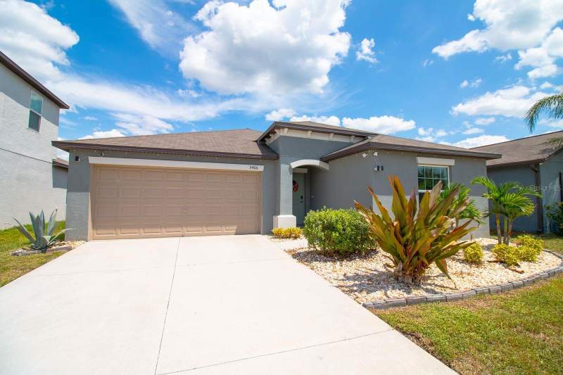 4 bedroom Single Family Residence at 5466 Blue Azure Drive, Berry Bay Sub, Wimauma — photo 2