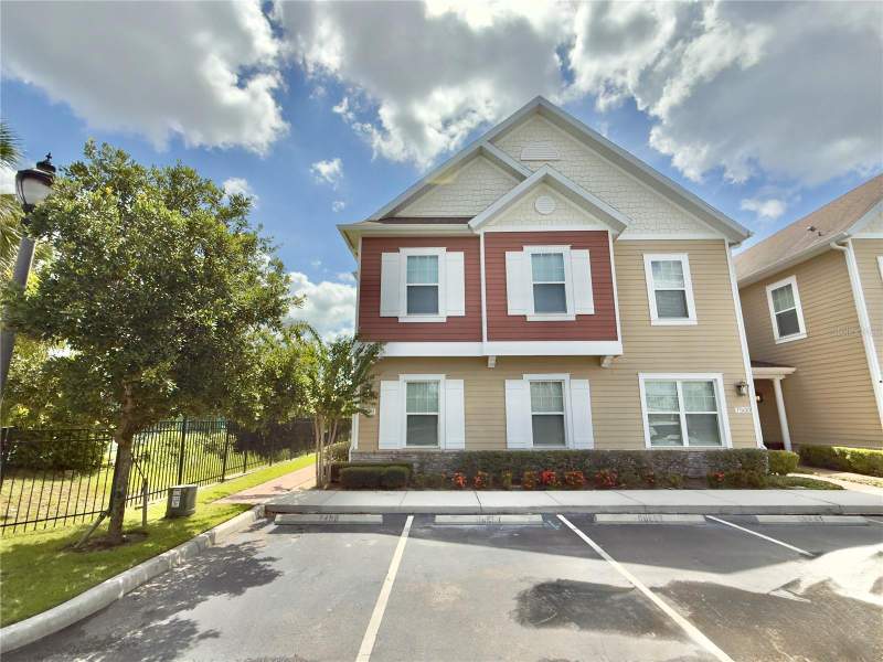 7498 SUNVILLE AVENUE home for sale in Summerville Resort