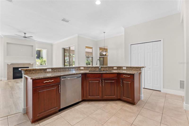 4 bedroom Single Family Residence at 3542 Wind River Run, Clermont Hartwood Reserve Ph 02, Clermont — photo 5