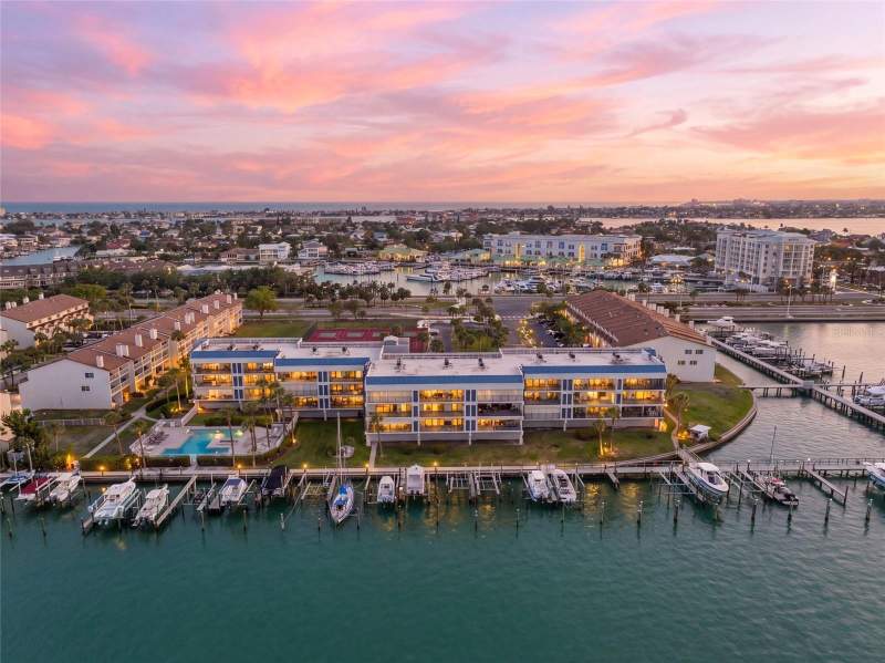 2 bedroom Condominium at 363 Pinellas Bayway #29, Anchor Cove 1 Condo, Tierra Verde — photo 2