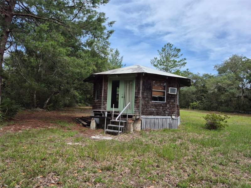 2 bedroom Single Family Residence at 15764 NE 235th Place, Ocala National Forest Campsites, Fort Mc Coy — photo 3