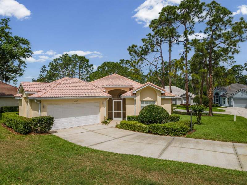 Laurel LakeCondos for Sale in Plant City, FL