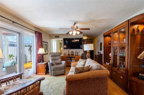 5132 Beach Drive #C, St Petersburg FL - photo 9 of 41