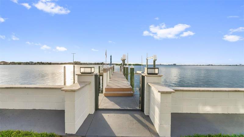 7008 S SHORE DRIVE home for sale in Pasadena Isle
