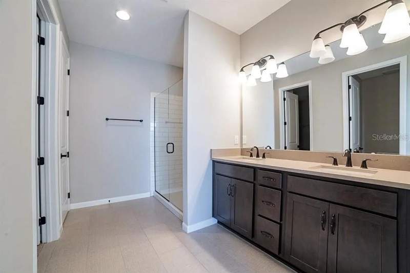 4 bedroom Single Family Residence at 203 Sangmon Court, Groveland Preserve At Sunrise Ph 01, Groveland — photo 4