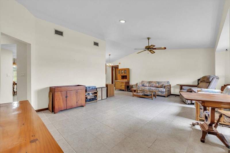 3 bedroom Single Family Residence at 1300 Hinton Street, Port Charlotte Sec 026, Port Charlotte — photo 4