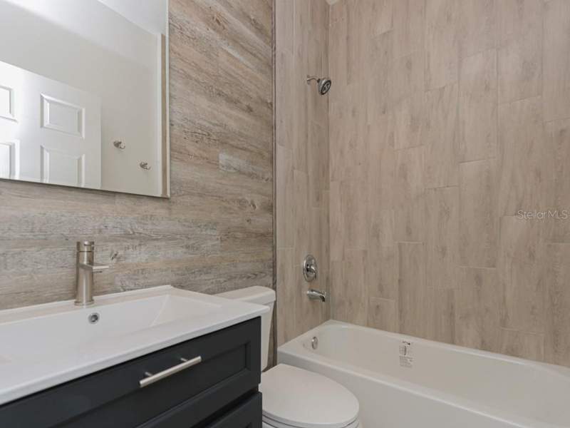 4 bedroom Single Family Residence at 2831 W Livingston Street, Haralson Sub, Orlando — photo 2
