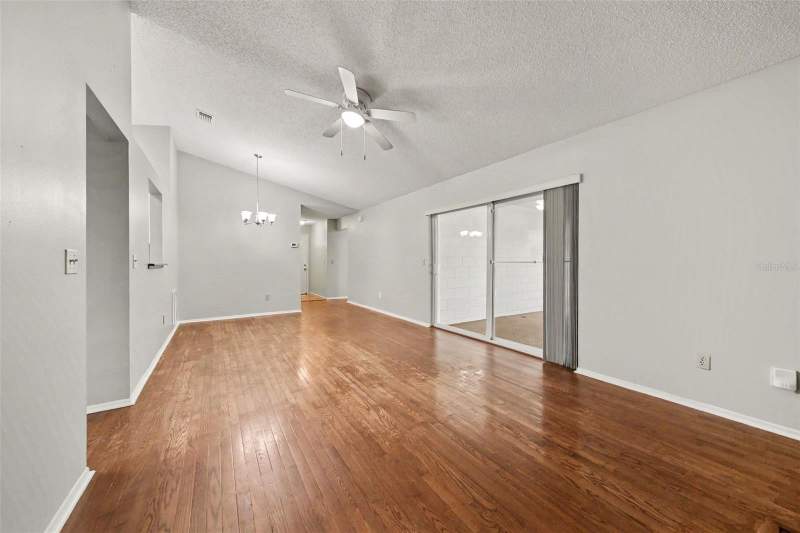 3 bedroom Single Family Residence at 7734 LAKESIDE WOODS DRIVE, LAKESIDE WOODS, ORLANDO — photo 4