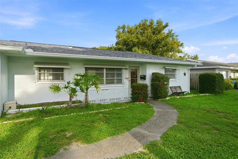 2 bedroom Single Family Residence at 8835 109TH STREET, BAY RIDGE ESTATES, SEMINOLE — photo 3
