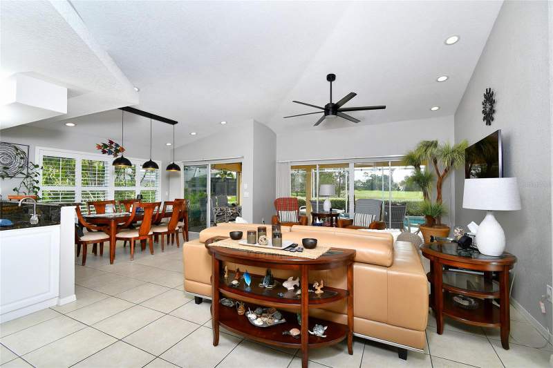 3 bedroom Single Family Residence at 3945 Cape Cole Boulevard, Mariners Pass Condo, Punta Gorda — photo 5