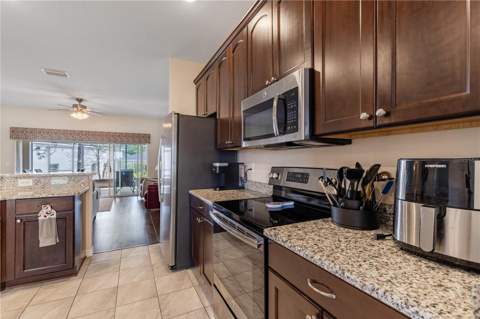 27118 Roanoke Drive, Leesburg FL - photo 7 of 40