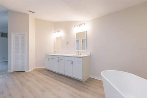 937 Bunker View Drive, Apollo Beach FL - photo 16 of 73