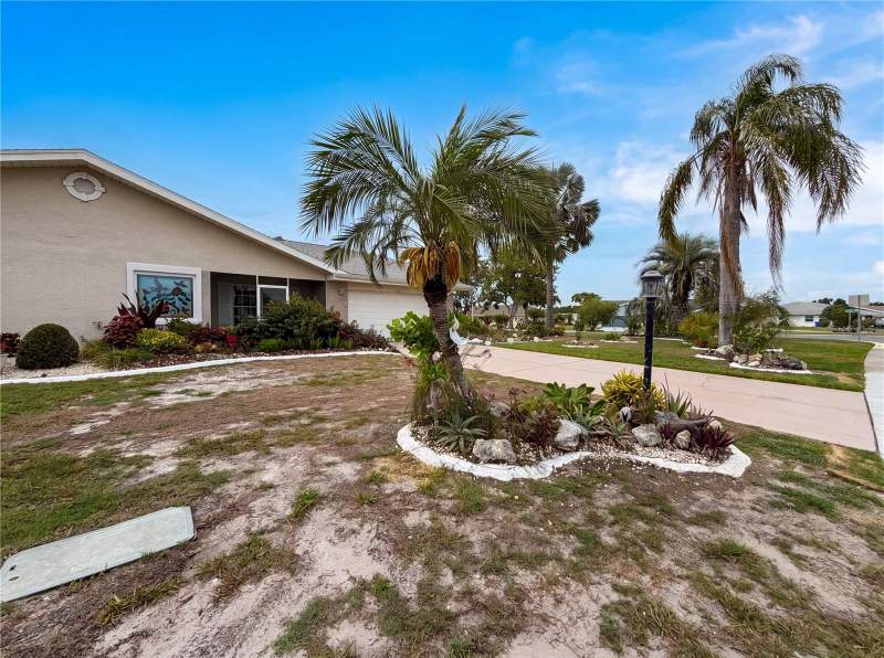 3 bedroom Villa at 1838 N Pebble Beach Boulevard, Sun Lakes Sub, Sun City Center — photo 2