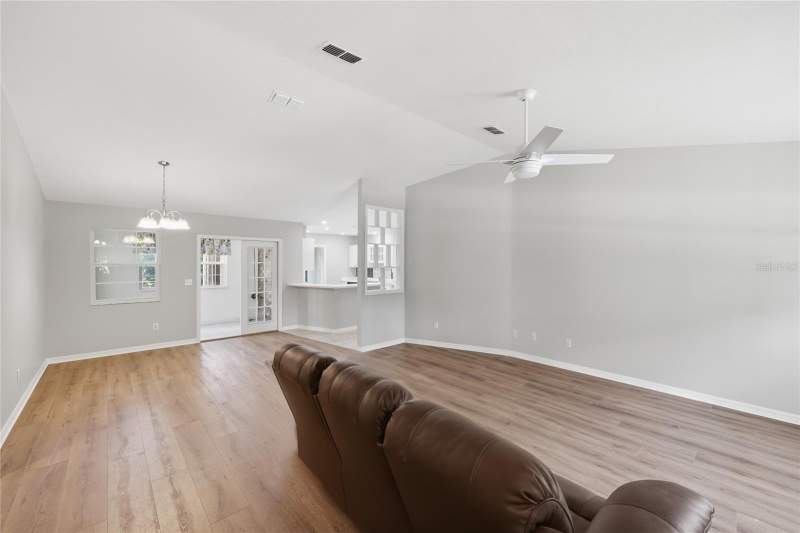 3 bedroom Single Family Residence at 25249 SW 18th Avenue, Replat Sylvania Terrace, Newberry — photo 5