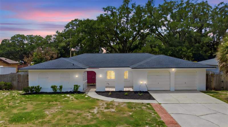 4 bedroom Single Family Residence at 6785 Tamarind Circle, Sand Lake Hills Sec 02, Orlando — photo 2