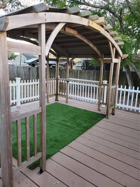 5548 11th Street, Zephyrhills FL - photo 19 of 99