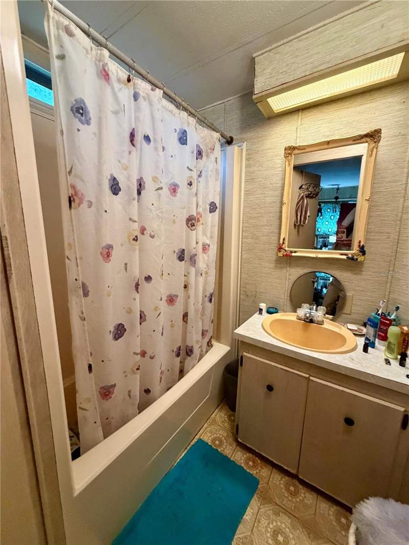 4 bedroom Manufactured Home at 11710 NE 222nd Lane, Three Lakes Estate, Fort Mc Coy — photo 5