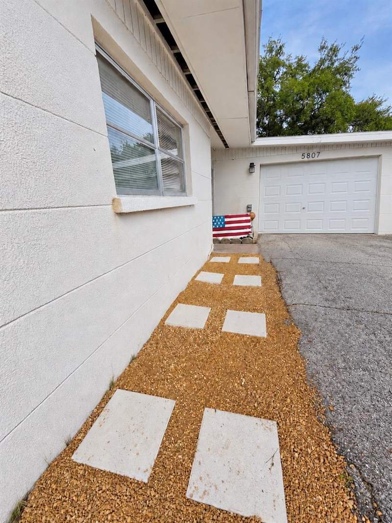 2 bedroom Single Family Residence at 5807 20th Street, Southwood Village First Add Rep, Bradenton — photo 3