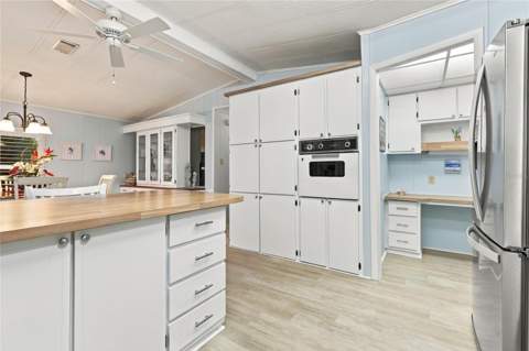 266 Camelot Drive, Nokomis FL - photo 15 of 40