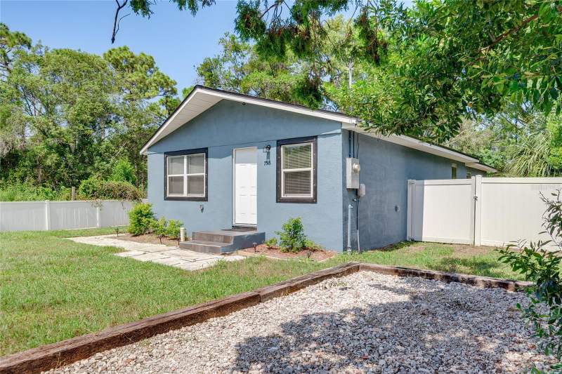 3 bedroom Single Family Residence at 7515 New York Avenue, Gulf Side Acres, Hudson — photo 2