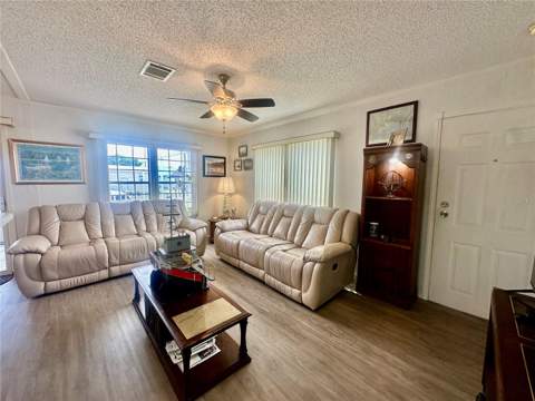 131 Bonnie Drive, Auburndale FL - photo 11 of 40