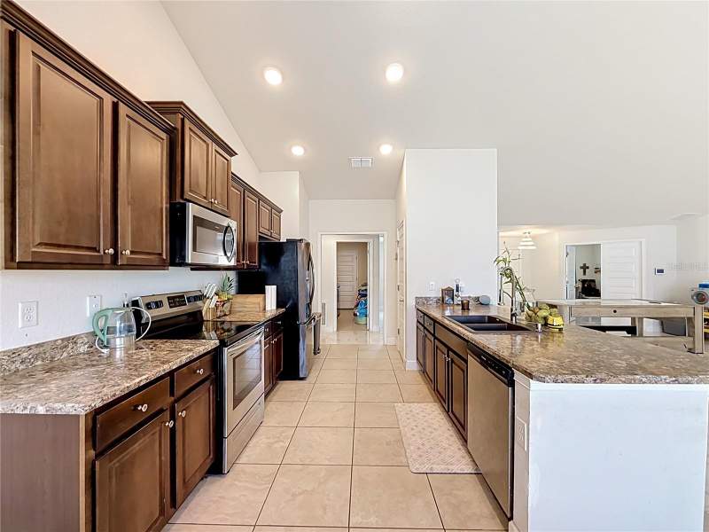 4 bedroom Single Family Residence at 5108 SW 90th Place, Oaks At Ocala Crossings South, Ocala — photo 4