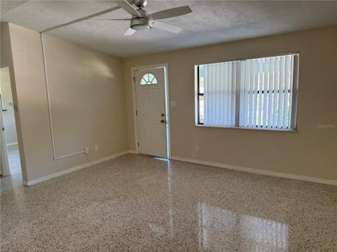 4702 Cronin Drive, Sarasota FL - photo 9 of 19