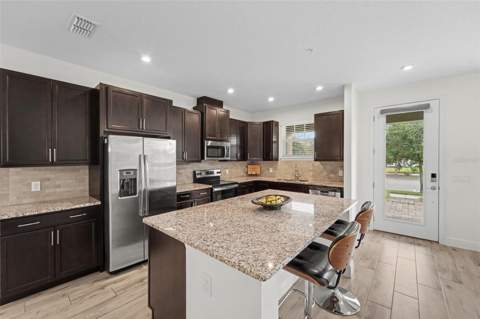 13129 Salk Way, Orlando FL - photo 9 of 34