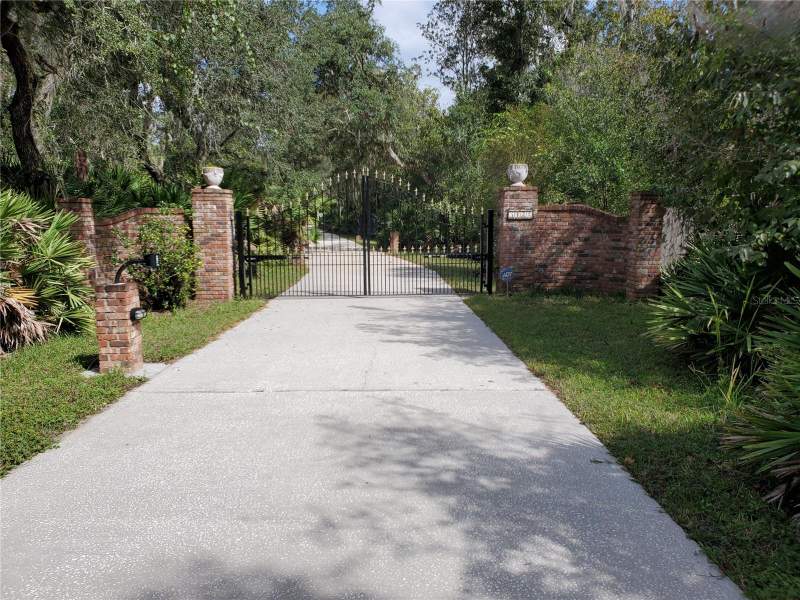 2 bedroom Single Family Residence at 5422 Cyril Drive, River Heights Estate, Dade City — photo 2