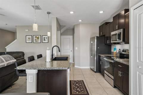 4714 Ron Eddie Place, Tampa FL - photo 16 of 58