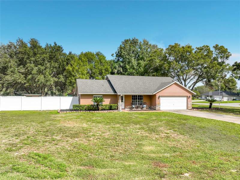 3 bedroom Single Family Residence at 9913 Janette Ln, Rolling Hills Sub, Clermont — photo 2