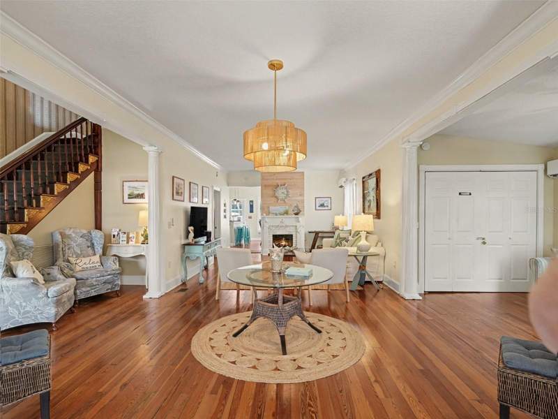 4 bedroom Single Family Residence at 1529 1st Avenue, Mrs Laura Houghs, Bradenton — photo 2