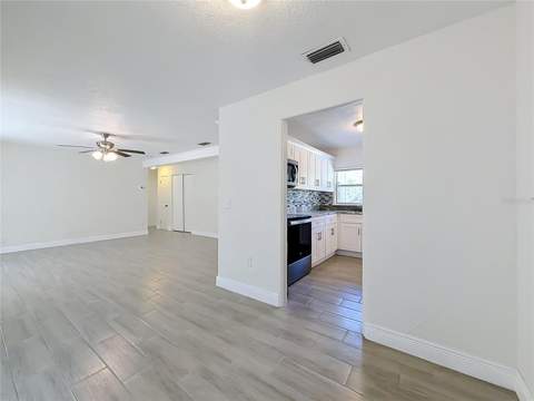 807 Cherokee Circle, Sanford FL - photo 8 of 27