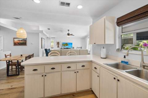 7264 Aberdeen Court, Weeki Wachee FL - photo 21 of 56
