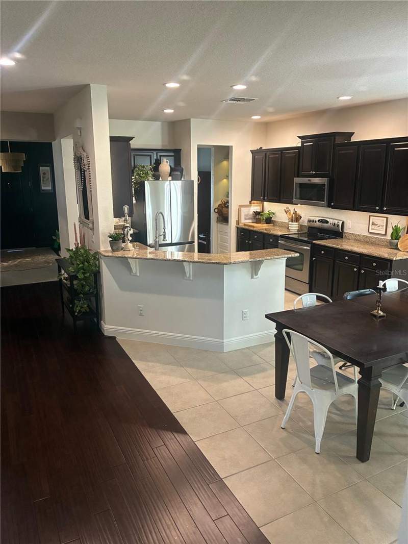 4 bedroom Single Family Residence at 960 Seburn Road, Emerson Park A B C D E K L M N, Apopka — photo 5