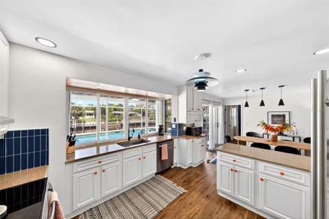 1433 SE 28th Terrace, Cape Coral FL - photo 6 of 6