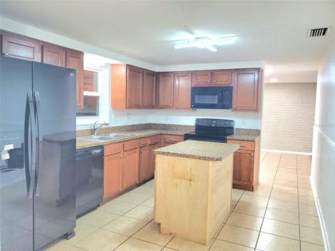 7700 Birchwood Drive, Port Richey FL - photo 15 of 28