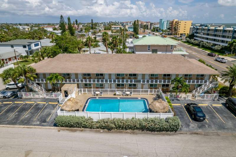 1 bedroom Condo - Hotel at 14251 Gulf Boulevard #12, Tropic Shores Apt Motel Condo, St Petersburg — photo 5