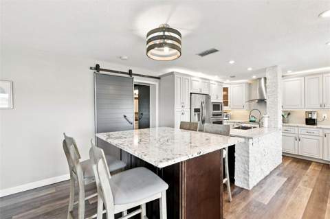 5023 Starfish Drive #E, St Petersburg FL - photo 10 of 56