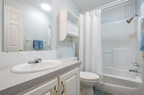 37601 Neukom Avenue, Zephyrhills FL - photo 20 of 47