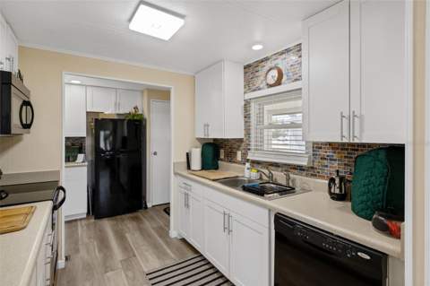 15299 Brookridge Boulevard, Brooksville FL - photo 15 of 44