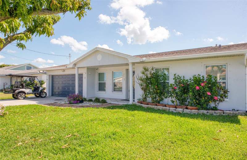 3 bedroom Single Family Residence at 551 Crystal Drive, Crystal Island, Madeira Beach — photo 4