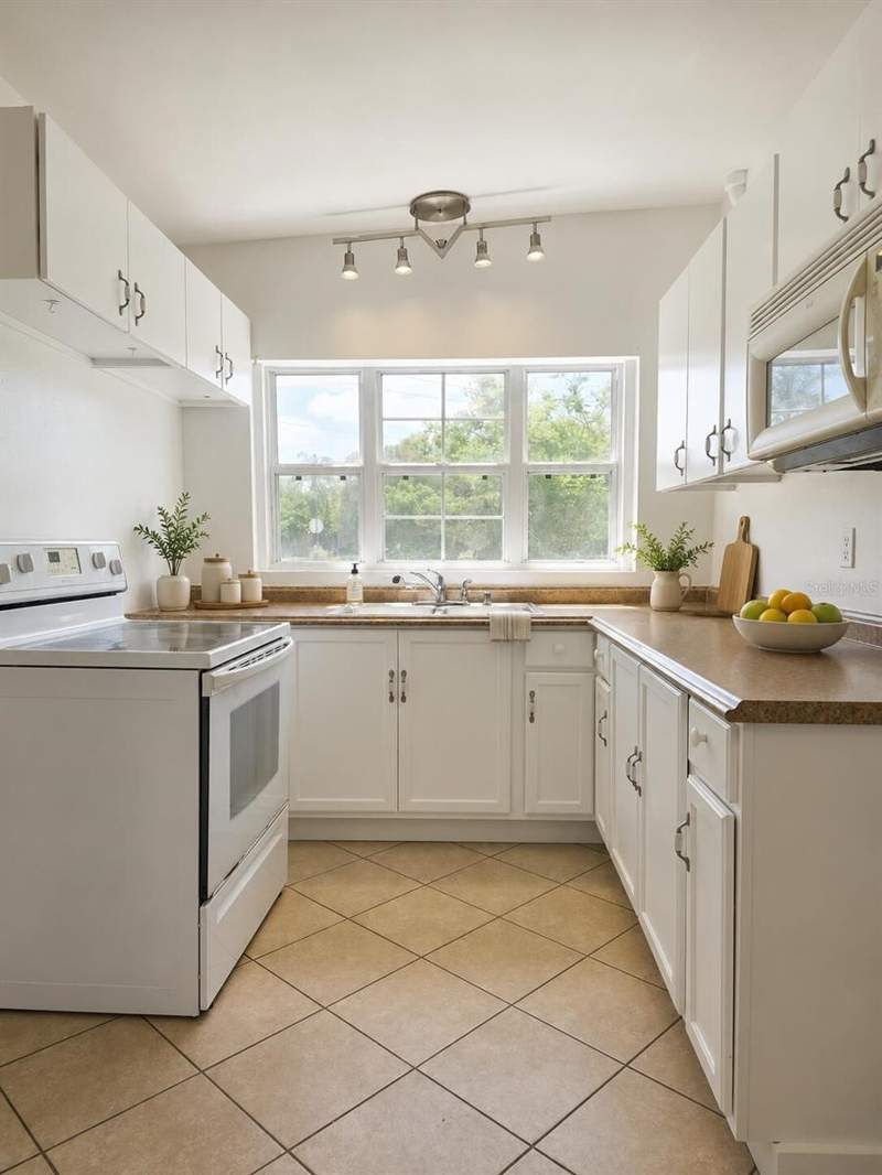 2 bedroom Single Family Residence at 5825 Yucatan Drive, Azalea Park Rep, Orlando — photo 5
