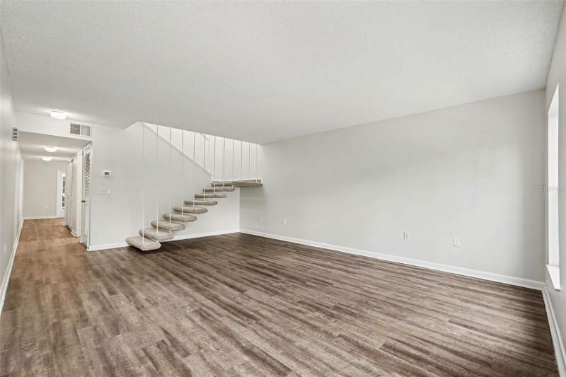 2 bedroom Townhouse at 14408 Burgundy Square, Vieux Carre Condo, Tampa — photo 3