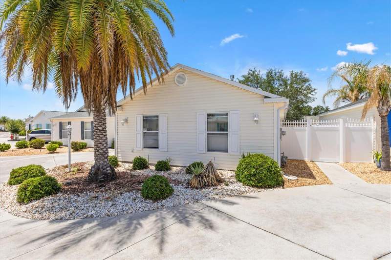 2 bedroom Villa at 979 Smyrna Street, Villages Of Sumter Carlton Villas, The Villages — photo 2