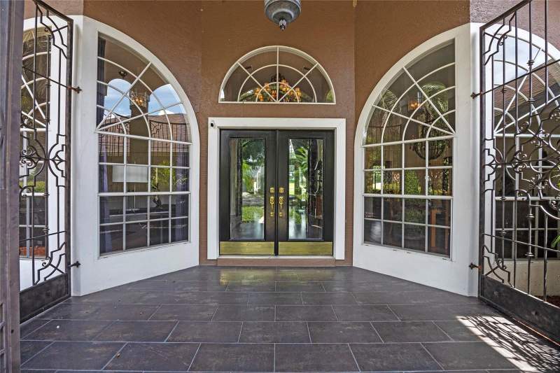 4 bedroom Single Family Residence at 6631 Crenshaw Drive, Fairway Cove, Orlando — photo 2